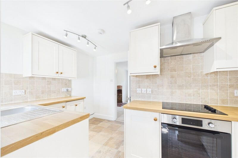 Bath Road cottage - kitchen