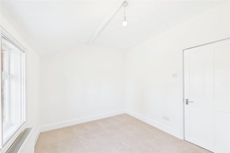 Bath Road cottage to let - bedroom one